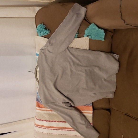 alfred dunner size ps gray square neck 3/4 sleeve pullover top with embroidery + - Picture 10 of 11